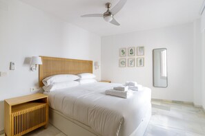 1 chambre, fer et planche à repasser, Wi-Fi gratuit, draps fournis