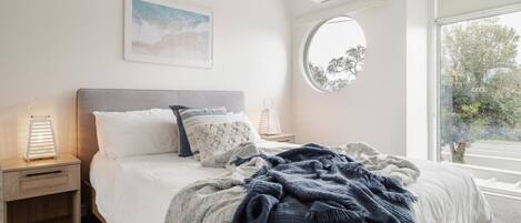 3 chambres, bureau, fer et planche à repasser, Wi-Fi gratuit