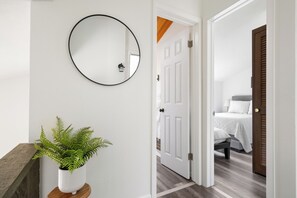 3 Schlafzimmer, Schreibtisch, Bügeleisen/Bügelbrett, kostenloses WLAN