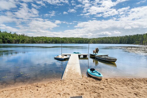 Lake Front Property near Popular Ski Resorts and Fall / Winter Activities