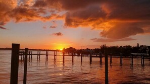 Chaise longue, serviettes de plage