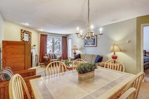 Dining - Pico E205 (Killington)
