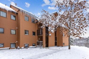 Condo, 1 Queen Bed with Sofa bed (Pico E205) | Exterior - Pico E205 (Killington)