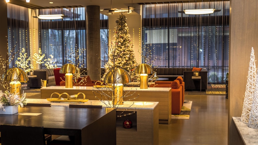 Holman Riverfront Park Hotel Salem, Tapestry by Hilton