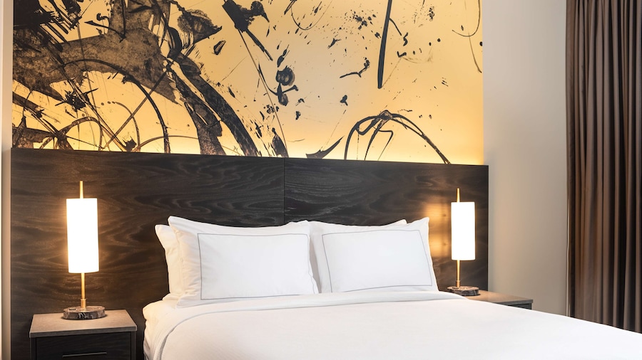 Holman Riverfront Park Hotel Salem, Tapestry by Hilton