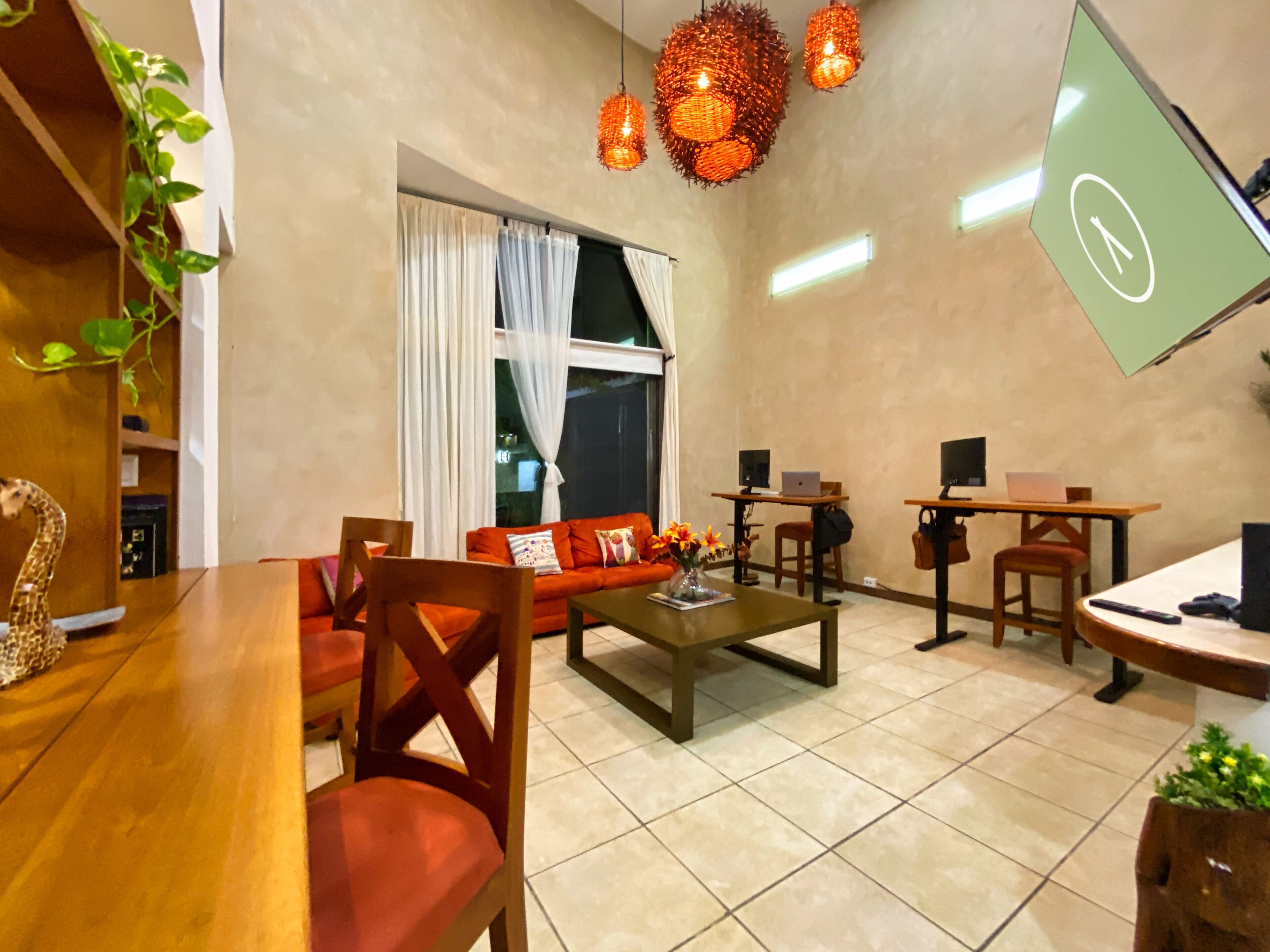 ロビー応接スペース