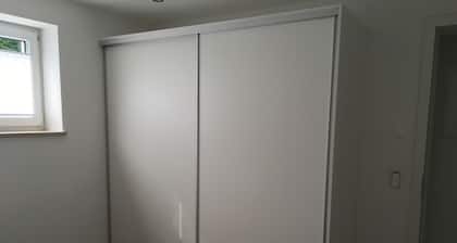 Modern furnished 2-room apartment; well suited for business travelers