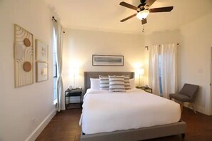 2 bedrooms, memory-foam beds, desk, free WiFi