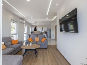 TV, fireplace, table football - Luxury Villa La nonna Ana - entertainment,fitness,pool,sea view (Kastel Sucurac)