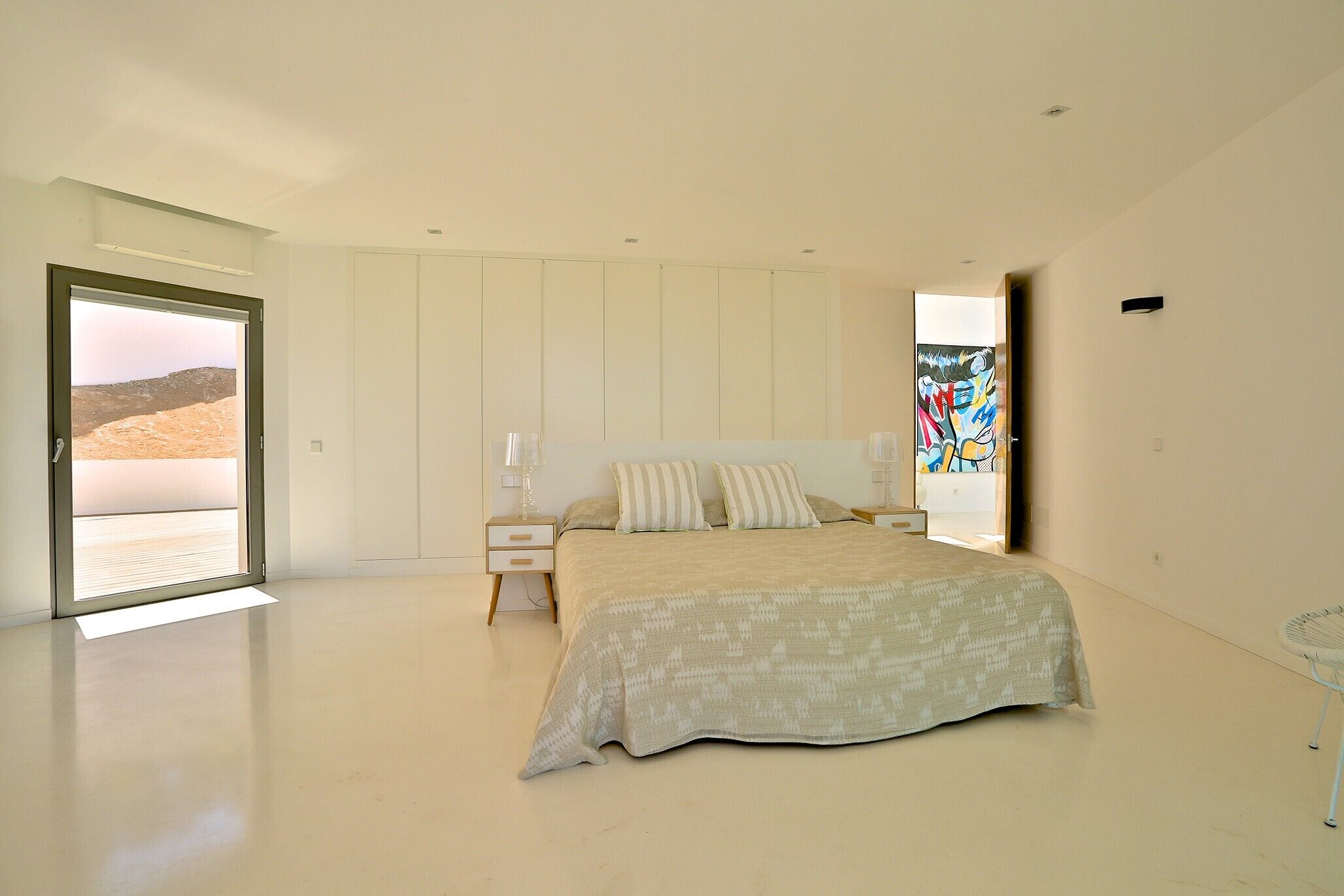 5 dormitorios, tabla de planchar con plancha, Internet y ropa de cama