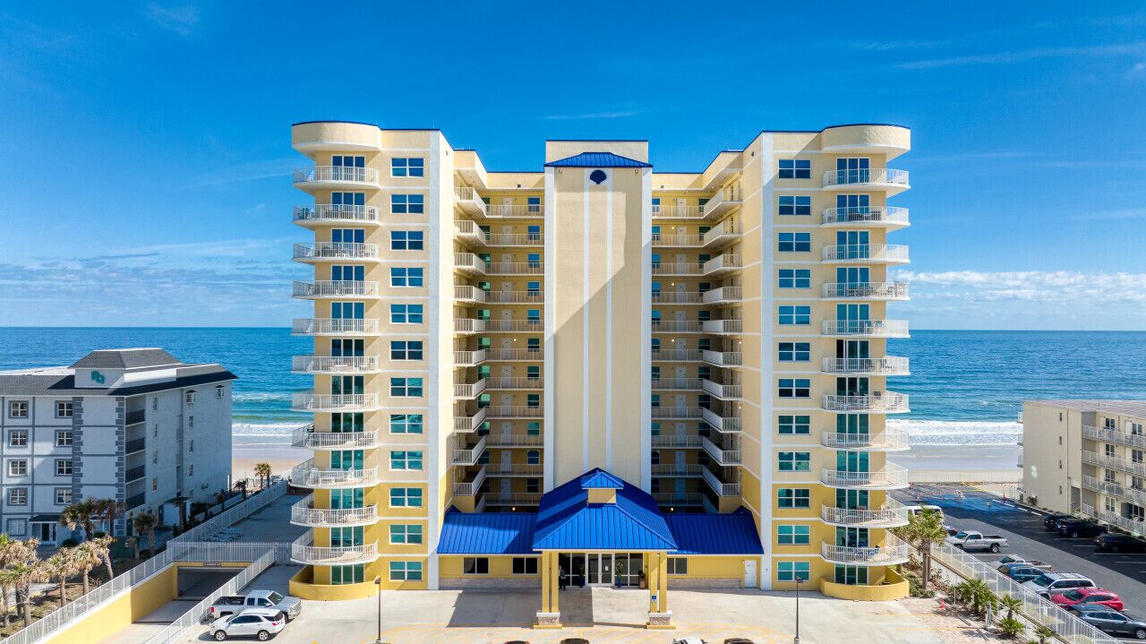 Casa Del Ray Oceanfront 3 Bed 2 Bath Condo