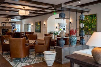 Sitting area in hotel lobby at The Benson Hotel & Faculty Club
