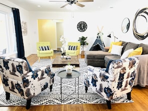 Smart TV, printers - Family friendly, Business friendly, Updated, fully stocked, pets welcome (Amarillo)