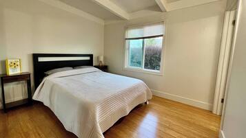 1 chambre, fer et planche Ă repasser, Wi-Fi gratuit, draps fournis