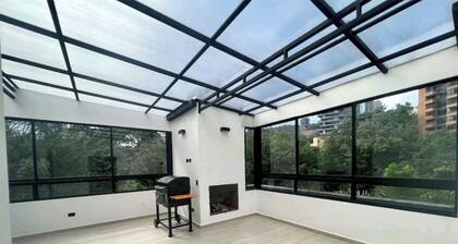 2 Floor PH in Provenza, Poblado - 4BR / 4Bath