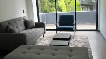 Smart TV, video games, stereo