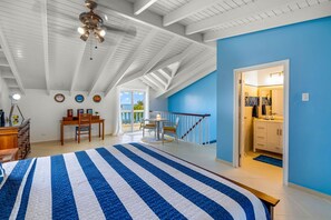 2 chambres, coffres-forts dans les chambres, bureau