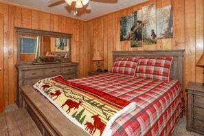 3 bedrooms, iron/ironing board, travel cot, free WiFi