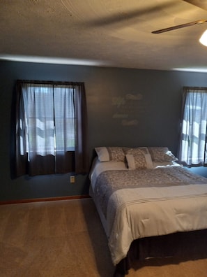 4 makuuhuonetta, ilmainen Wi-Fi, vuodevaatteet