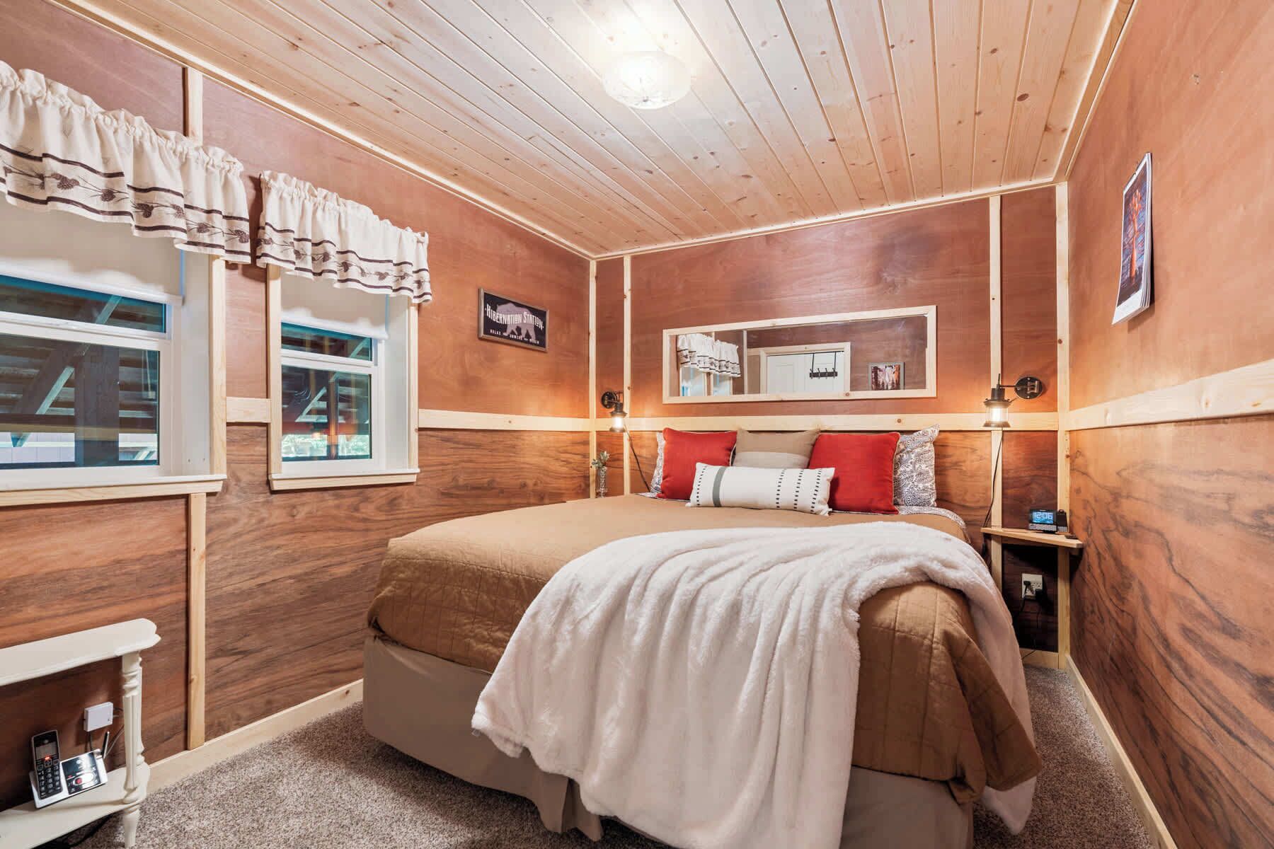 3 室のベッドルーム、アイロン / アイロン台、WiFi、ベッドシーツ