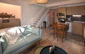 TV - Awesome apartment in Rustrel (Rustrel)