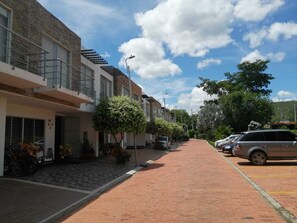 Property grounds - Casa Linda de Blessing that you will forget (Girardot)