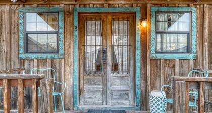 Unique Cabin by the Frio - River Rock Cabin #3