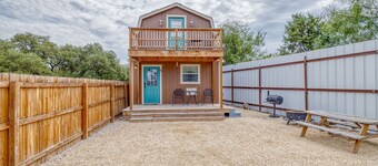 Cabins by the Frio River - River Rock Cabin #5