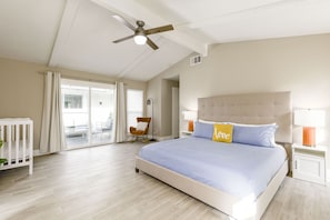 4 Schlafzimmer, Betten mit Memory-Foam-Matratzen, Schreibtisch