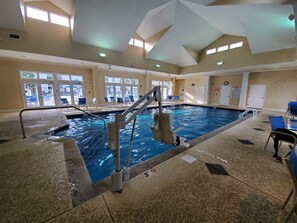 Innenpool, Außenpool