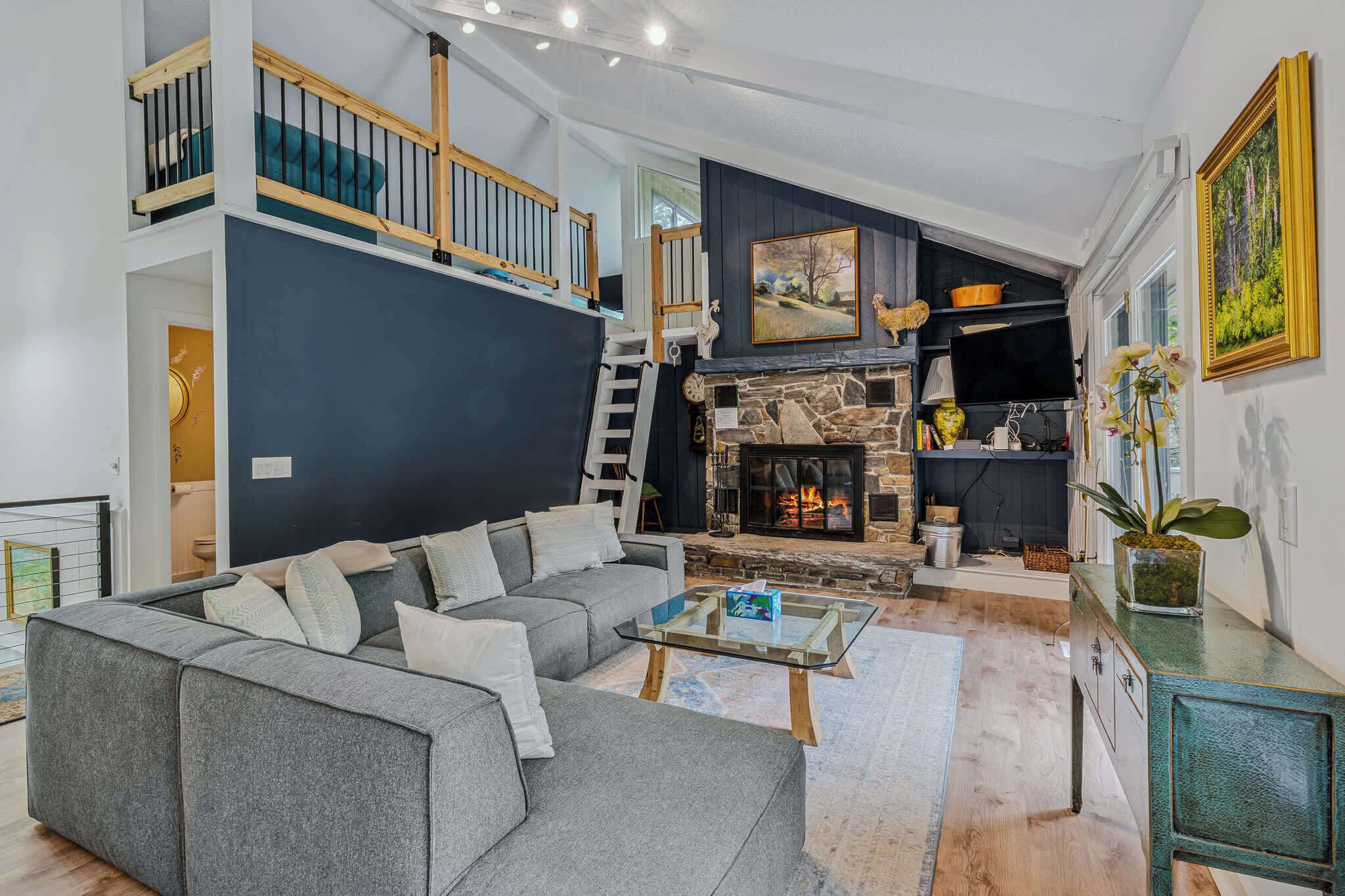 TV, fireplace, DVD player, offices