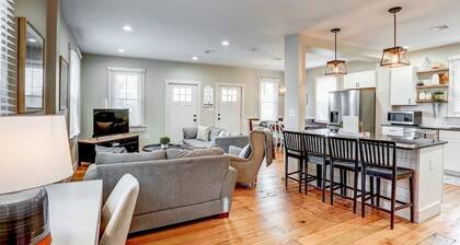 Beautiful Farmhouse close to Lanc, Hershey, Etown!