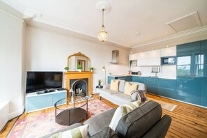 Apartment | 2 bedrooms - Heritage Quarter - 2 Minutes From Centre (Dunfermline)