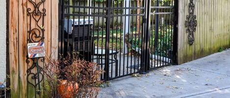 Enceinte de l’hébergement