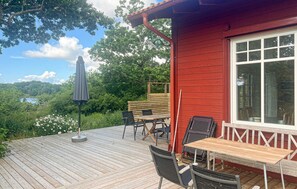 Outdoor dining - Lovely home in Ronneby with sauna (Ronneby)