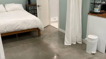 1 bedroom, free WiFi, bed sheets, wheelchair access