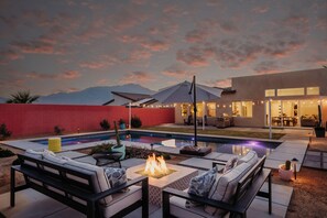 حمّام سباحة مُدفَّأ