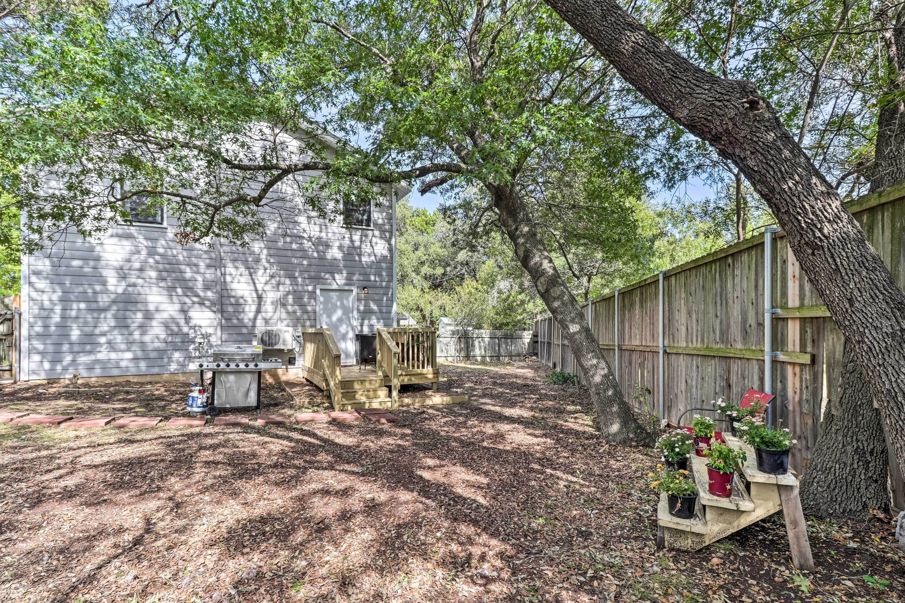 Charming Home w/ Deck < 1 Mi to Belton Lake!