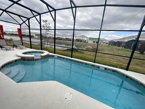 屋外プール、温水プール