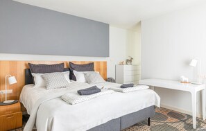 2 slaapkamers, reisbedje, gratis wifi, beddengoed