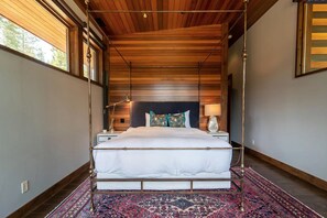 5 habitaciones, tabla de planchar con plancha, wifi y ropa de cama 