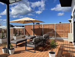 Terrace/patio - New 2 bedroom coastal townhouse (Torquay)