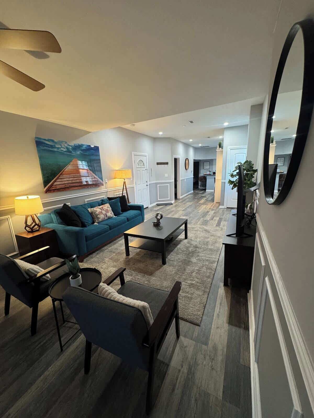 Een smart-tv en een kantoor