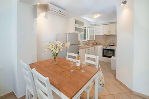 House, Smoking | 2 bedrooms