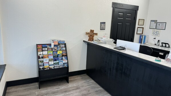 Reception - Harbor Inn (Brookings)