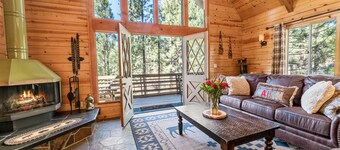 Stunning Chalet w/ Central AC. Close to Lake and Village- Spa, Fireplace and BBQ