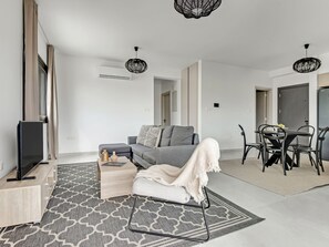 Living room - Sanders Only - Lovely 1-bdr Apt With two Balconies (Limassol)