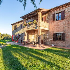 Apartment, Accessible | 1 bedroom, Internet - Willow apt With Shared Pool (Castiglione del Lago)