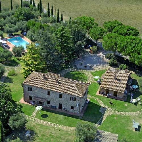 Willow apt With Shared Pool