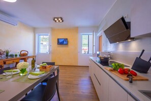 Apartment | 2 bedrooms, Internet - Appartamento Bianca Gemma (Riva del Garda)